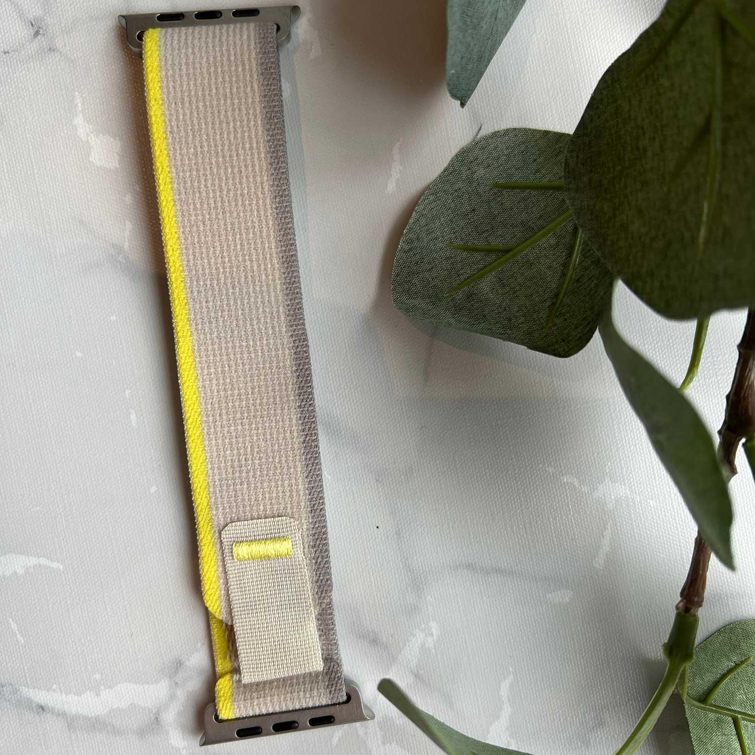 Bracelet Apple Watch Trail - nylon - beige jaune